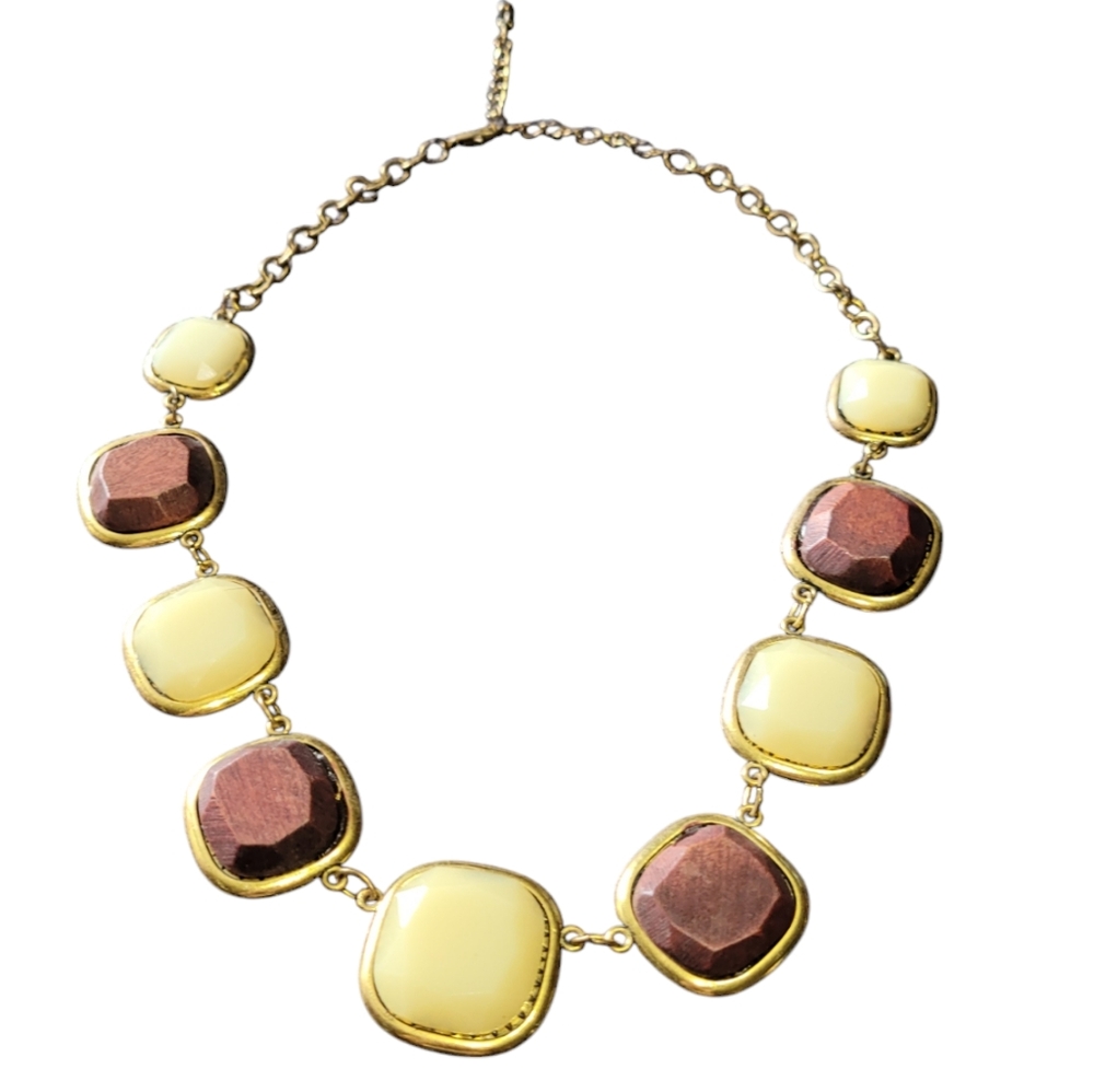 Vanilla and red colored stone gold plated adjustable necklace